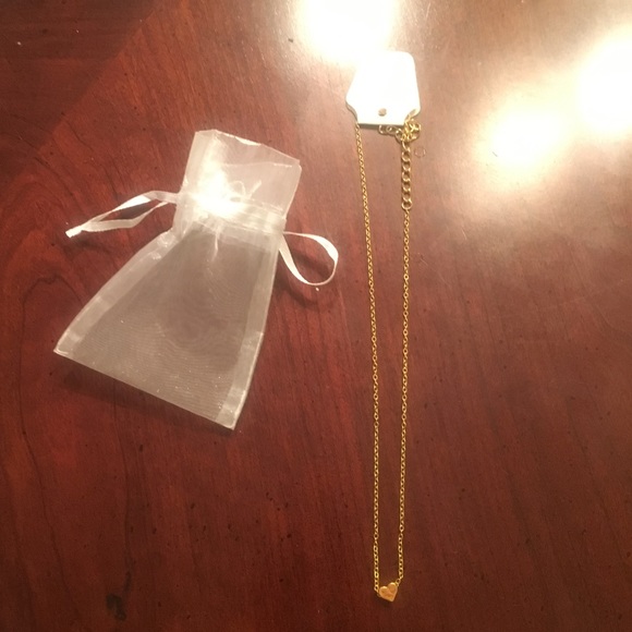 LAST ONE!•BEAUTIFUL•Gold Heart Necklace 💛 - Picture 6 of 8
